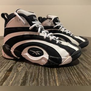 Reebok Shaqnosis Retro Size 4